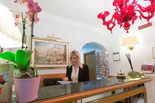 Hotel Gabriella - İç Mekan