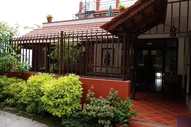 Gaia Holiday Home - Lobi