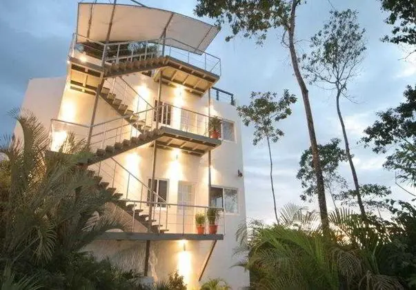Gaia Hotel And Reserve
