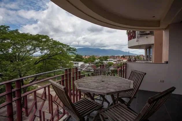 Galare Thong Tower