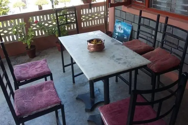 Galaxy Inn Guest House - Yerinde Yemek