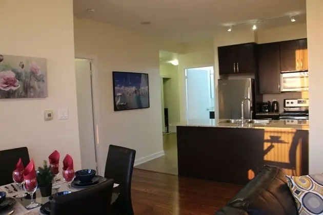 Galaxy Suites Square One unit 1904 - Oda Düzeni