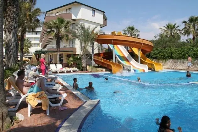 Galeri Resort Hotel - Havuz
