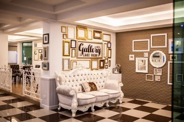 Gallery Lake View Hotel - Lobi