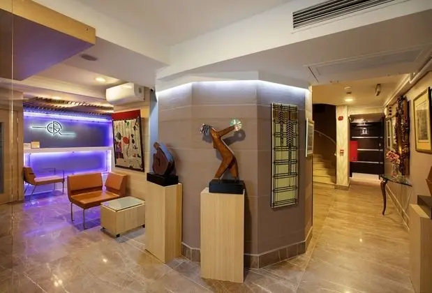 Gallery Residence & Hotel - Lobi