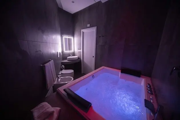 Gallery Suite Naples