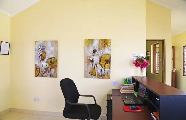 Galu Gardens Apartments - Lobi