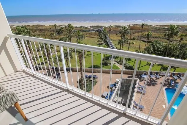 Galvestonian 409-pelican Pathway
