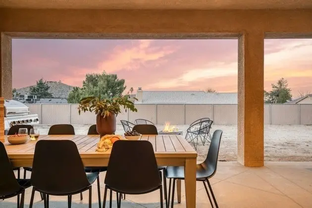 Gambel by Avantstayjtree Escape w/ Entertainers Yard, & Firepit, 3000sf