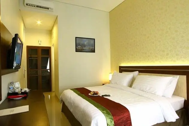 The Gambir Anom Hotel Resort & Convention - Oda