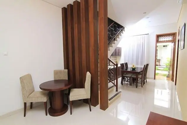 The Gambir Anom Hotel Resort & Convention - Oda Düzeni