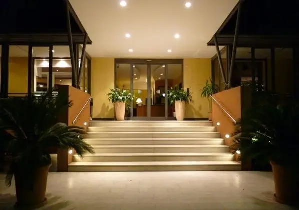 Hotel Gambrinus - Dış Mekan