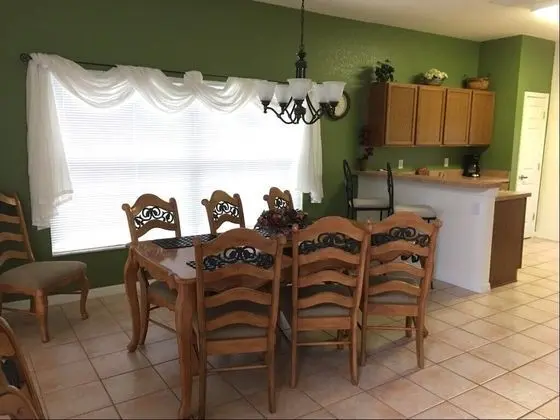 Games Room, Pool, Spa Large Pool Area! 5 Bedroom Home - Mutfak