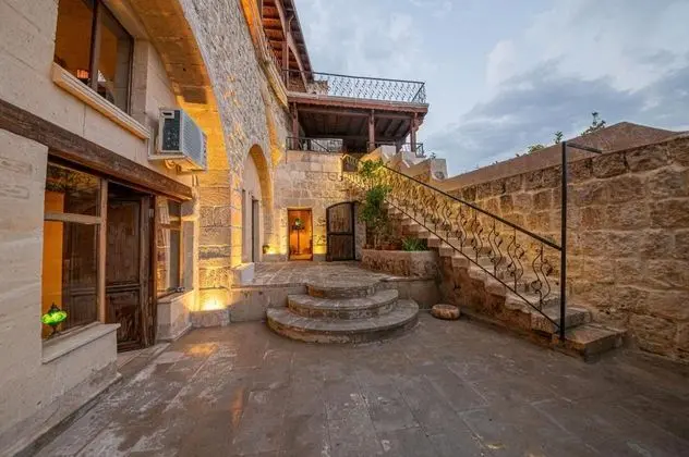 Gamirasu Village House