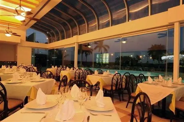 Gamma de Fiesta Inn Campeche Malecón - Yeme / İçme