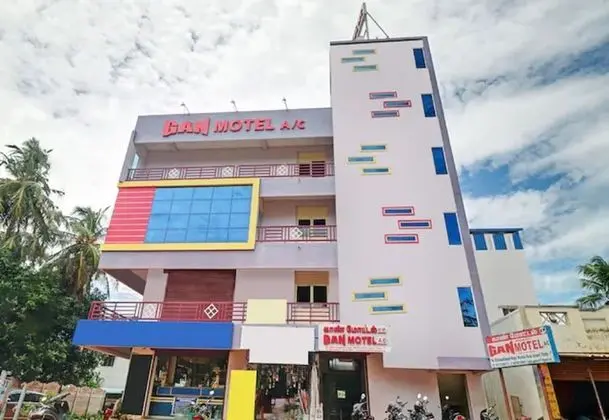GAN Motel