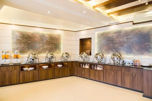 Ganapati Airport Hotel - Yerinde Yemek