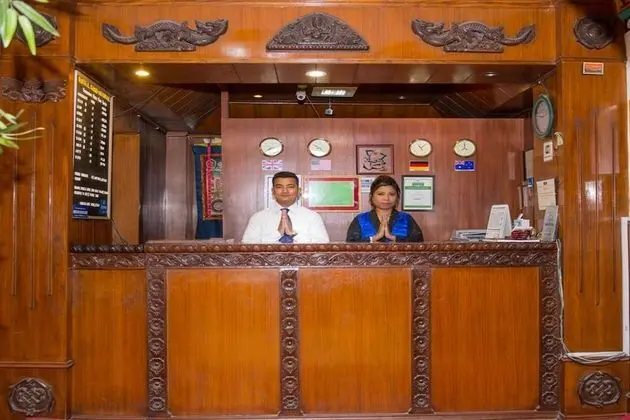 Hotel Ganesh Himal - Lobi