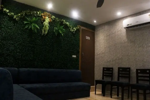 Hotel Ganga Heights By Avadhesh Group Of Hospitality - İç Mekan