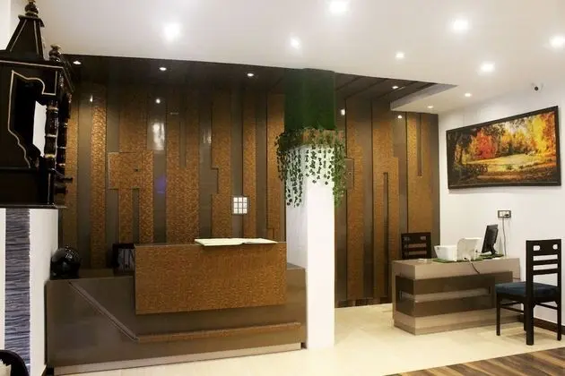 Hotel Ganga Heights By Avadhesh Group Of Hospitality - Lobi