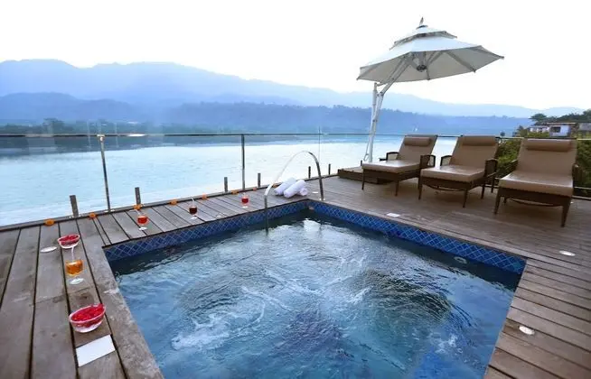 GANGA KINARE- A Riverside Boutique Resort, Rishikesh - Havuz