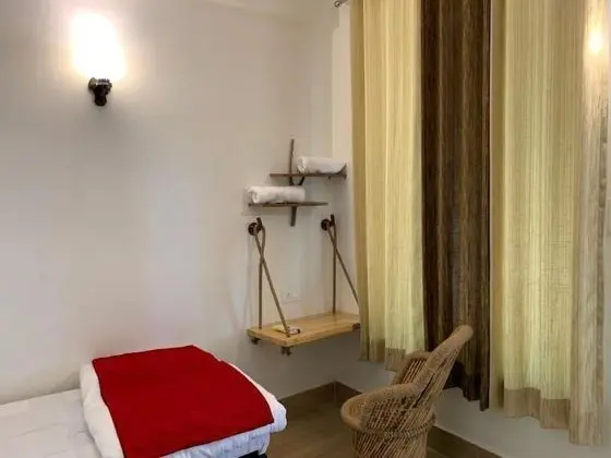Ganga Yog Retreat by Yog Gurukul - Oda