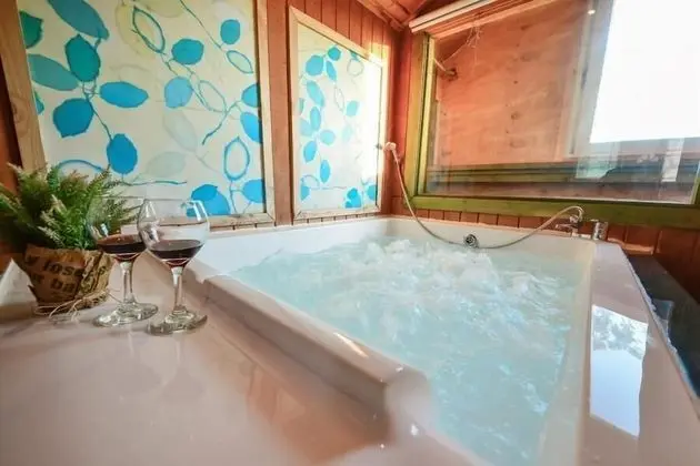 Ganghwa Dongmak Spa Pension