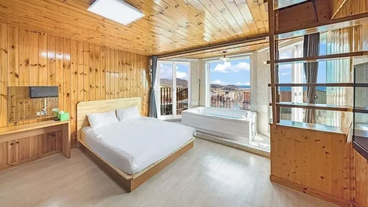 Ganghwa Marinwon Pulbilra Gajok Pension - Dış Mekan