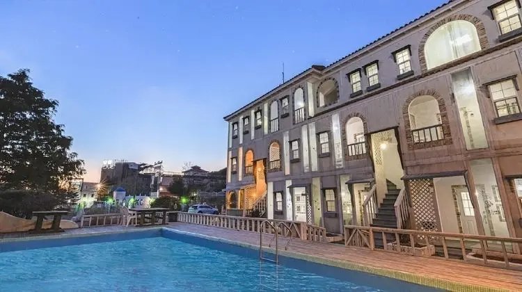 Ganghwa Provencegordo Spa Pension