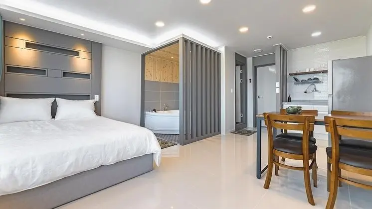 Gangneung Badauibyeol Pension