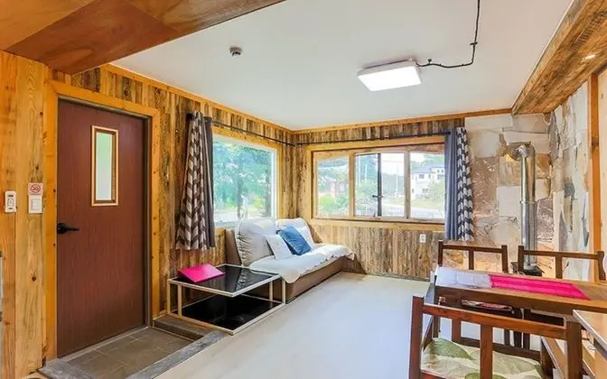 Gangneung Clay House Pension - Oda