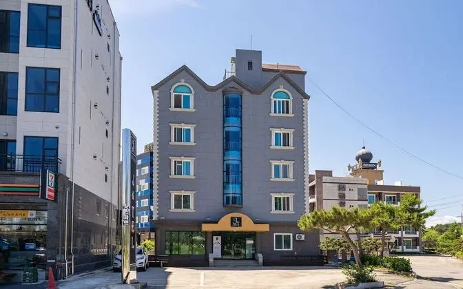 Gangneung Gyeongpodae J and TEL