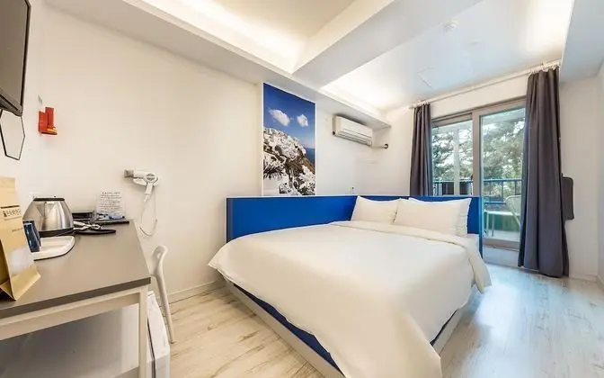 Gangneung Gyeongpodae Santorini