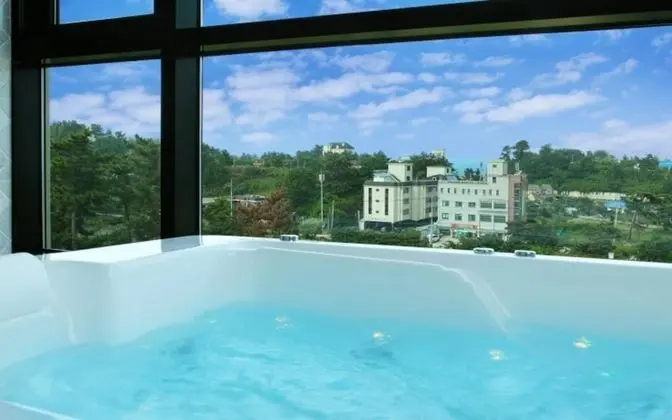 Gangneung Rose Pension
