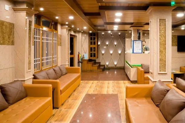 Gangtok Central Rooms Near Mg marg - Lobi