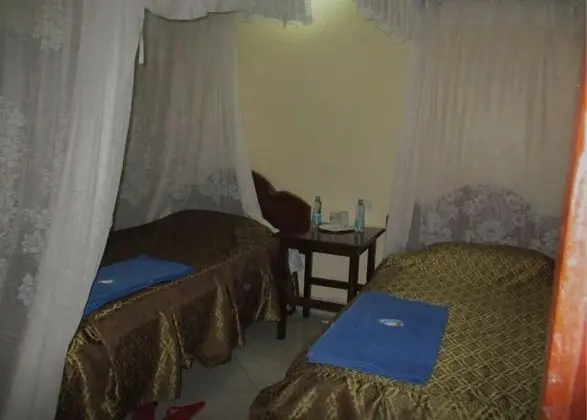 Ganjoni wananchi Hotel - Oda