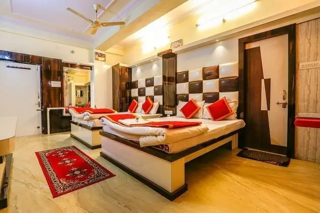 Hotel Ganpati Plaza