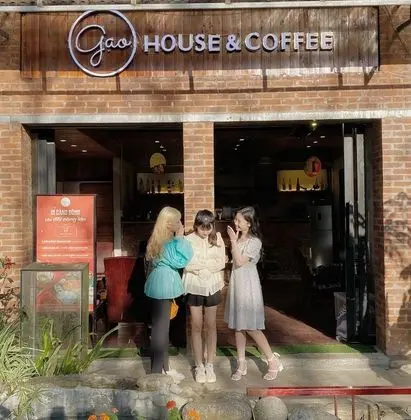 Gao House & Coffee Sapa - Lobi
