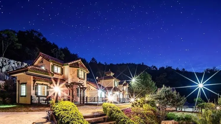 Gapyeong Atthemorn Dokchae Pension - Dış Mekan