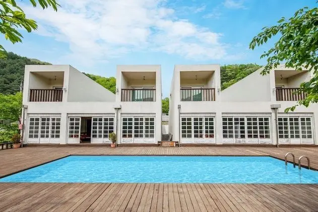 Gapyeong Bom Kids Gajok Spa Pension - Dış Mekan