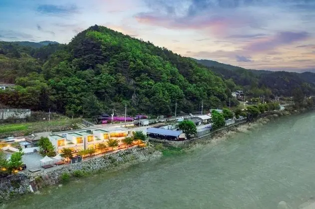 Gapyeong Bom Kids Gajok Spa Pension - Dış Mekan