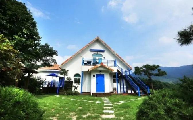 Gapyeong Jeulgeounsopung Pension