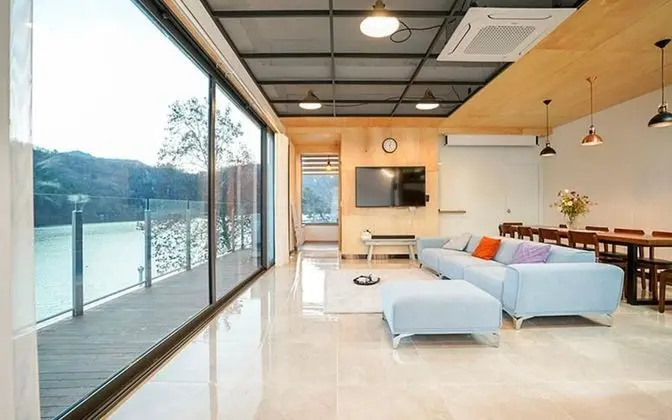 Gapyeong Junghwa Yeogak Pension - Oda