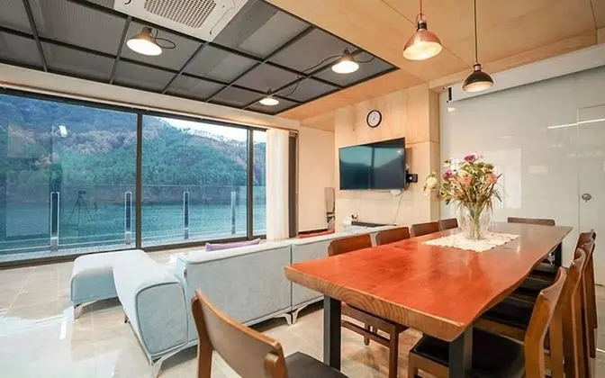 Gapyeong Junghwa Yeogak Pension - Oda