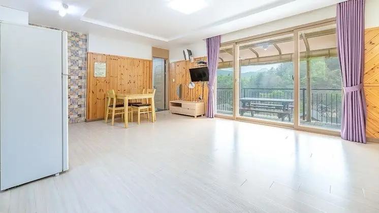 Gapyeong Maronie Spa Pension