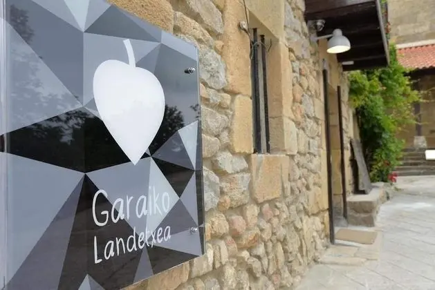 Hotel Garaiko Landetxea - Dış Mekan