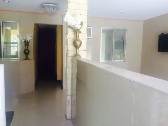 Garces Budget Apartelle - Lobi