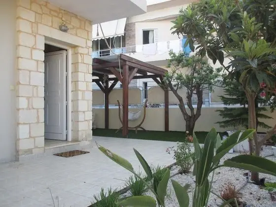 Garden Apartment Agia Marina