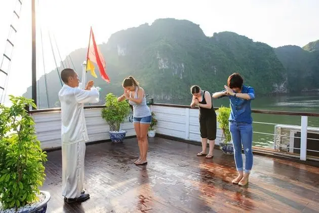 Garden Bay Luxury Cruise - Fitness