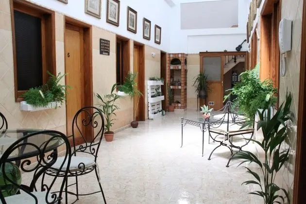 The Garden Bed and Breakfast - İç Mekan